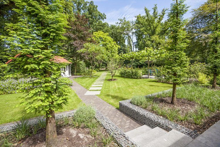 Bostuin-in-Epe-door-Vos-Tuinvisie-e1537966501498