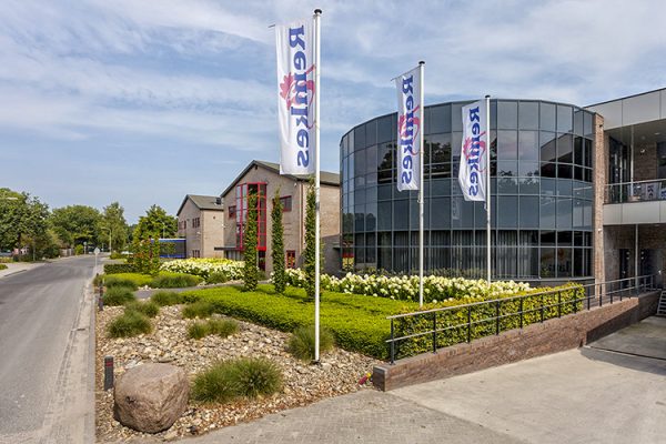 Laat-uw-bedrijfstuin-aanleggen-door-Vos-Tuinvisie